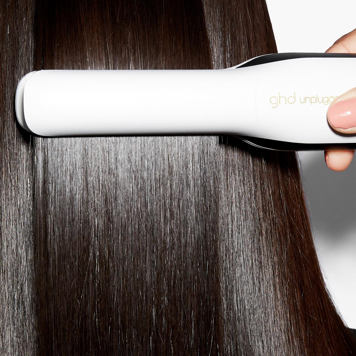 GHD Unplugged Styler Cordless Flat Iron White