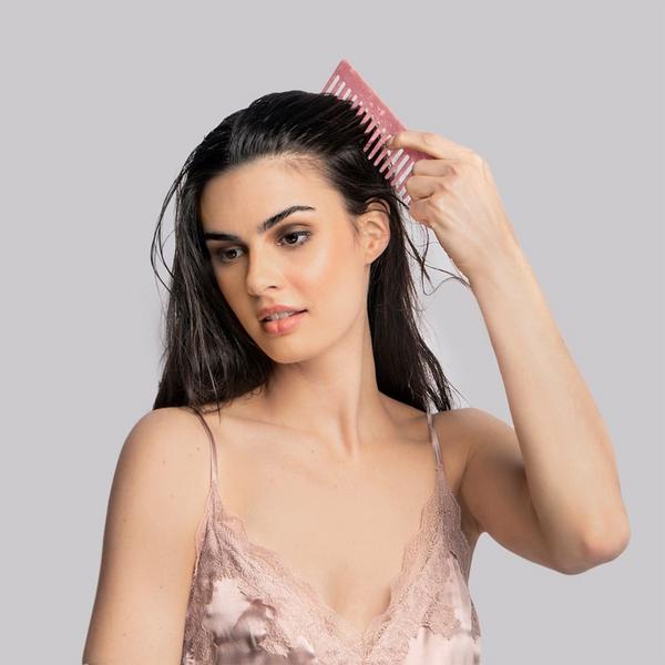 The Hair Edit Untangle & Glide Detangling Comb #3