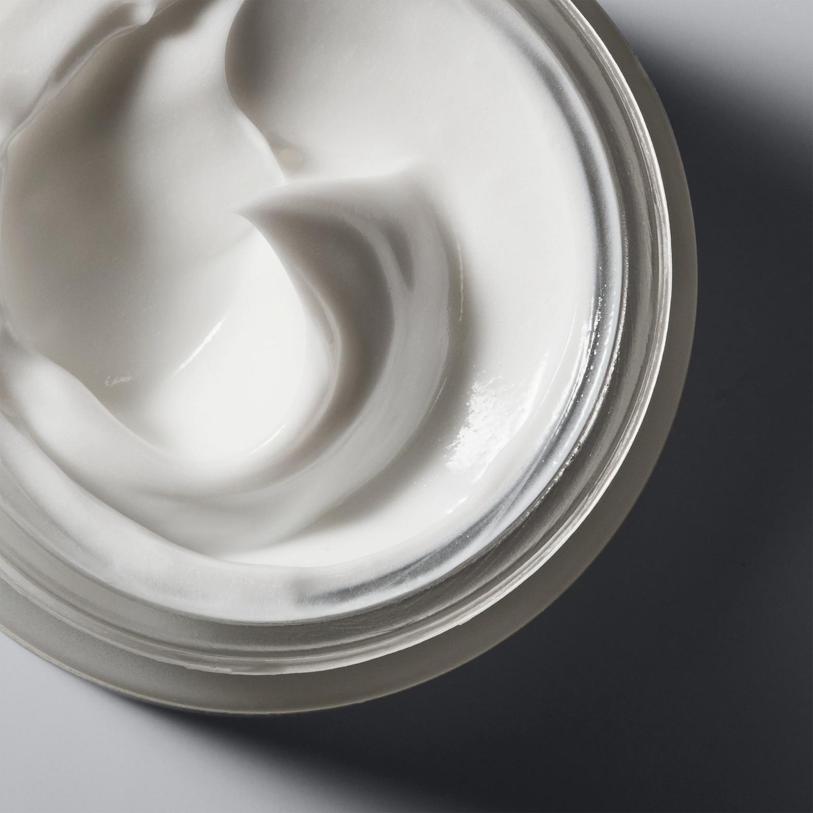 Hope In A Jar Smooth-Glow Multi-Tasking Moisturizer