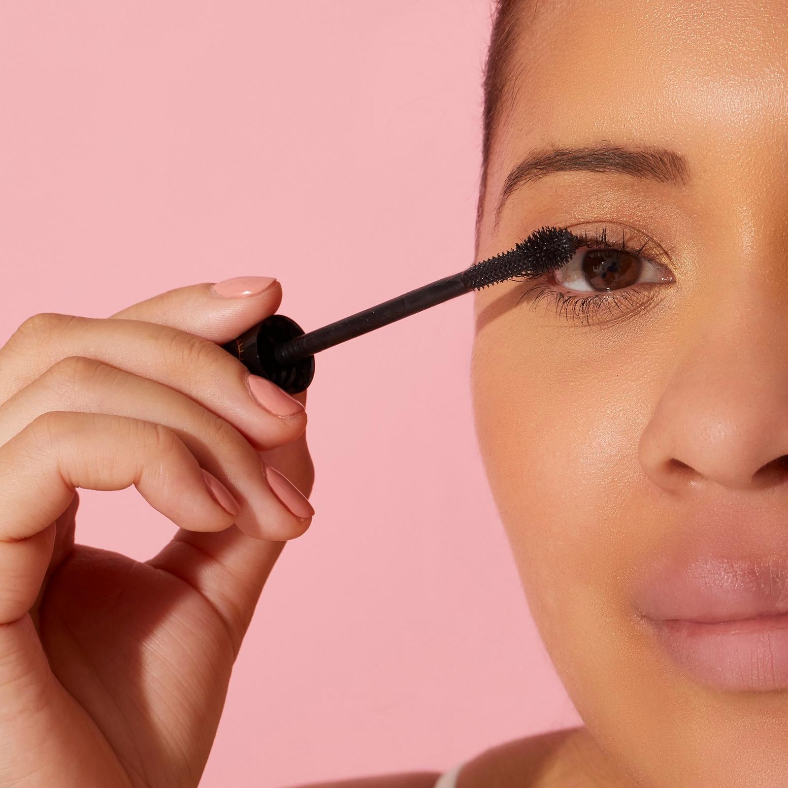 ExtravaLash Mascara