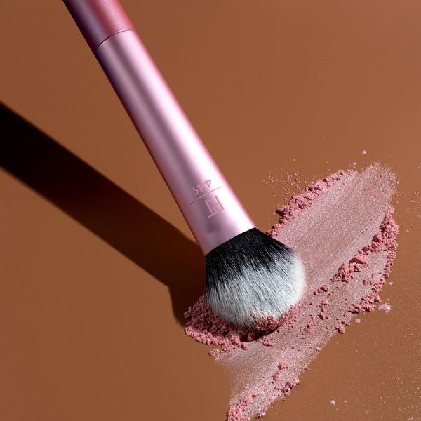 Real Techniques Tapered Cheek Face Makeup Brush #4