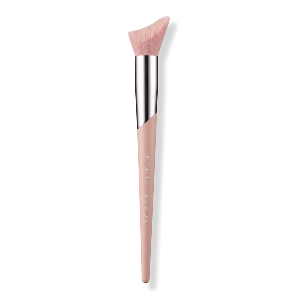 Fenty Beauty By Rihanna Cheek-hugging Highlight Brush 120