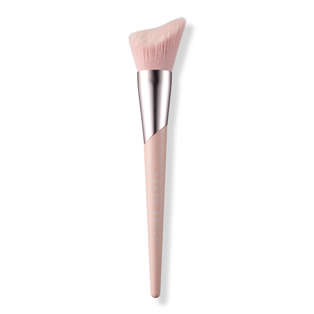 FENTY BEAUTY by Rihanna Cheek-Hugging Bronzer Brush 190 #1