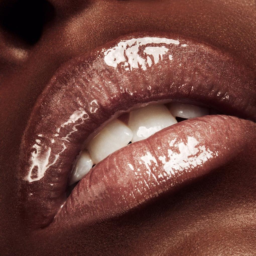 Fenty Beauty by Rihanna Gloss Bomb Universal Lip Luminizer - # Hot