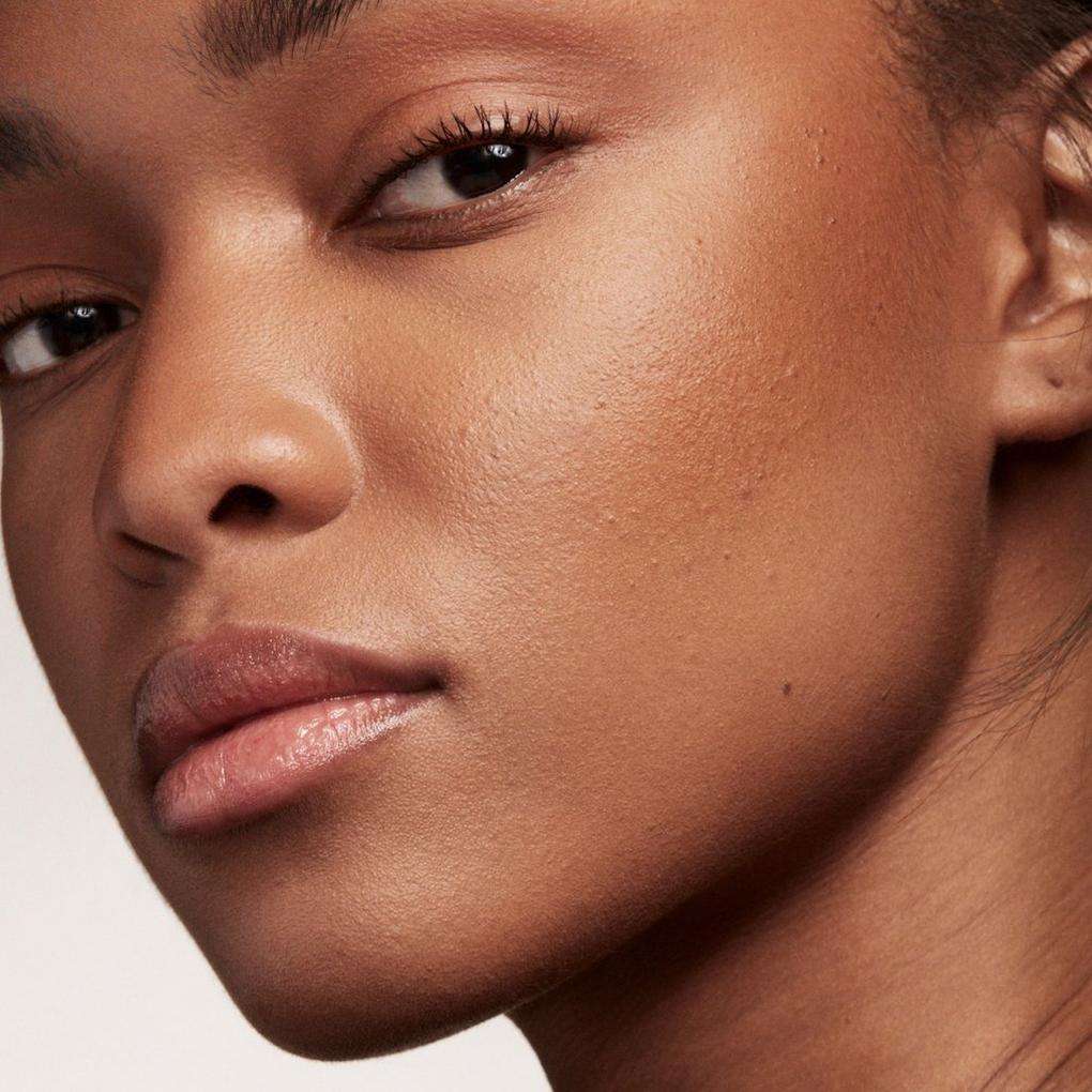 Fenty Beauty #SUNSTALKR Bronzer Campaign (Fenty Beauty)