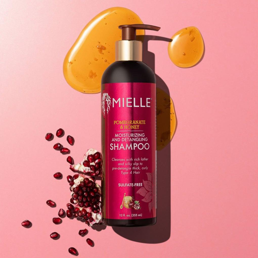 Mielle Organics Pomegranate & Honey 2-IN-1 Face Cleanser & Scrub 3