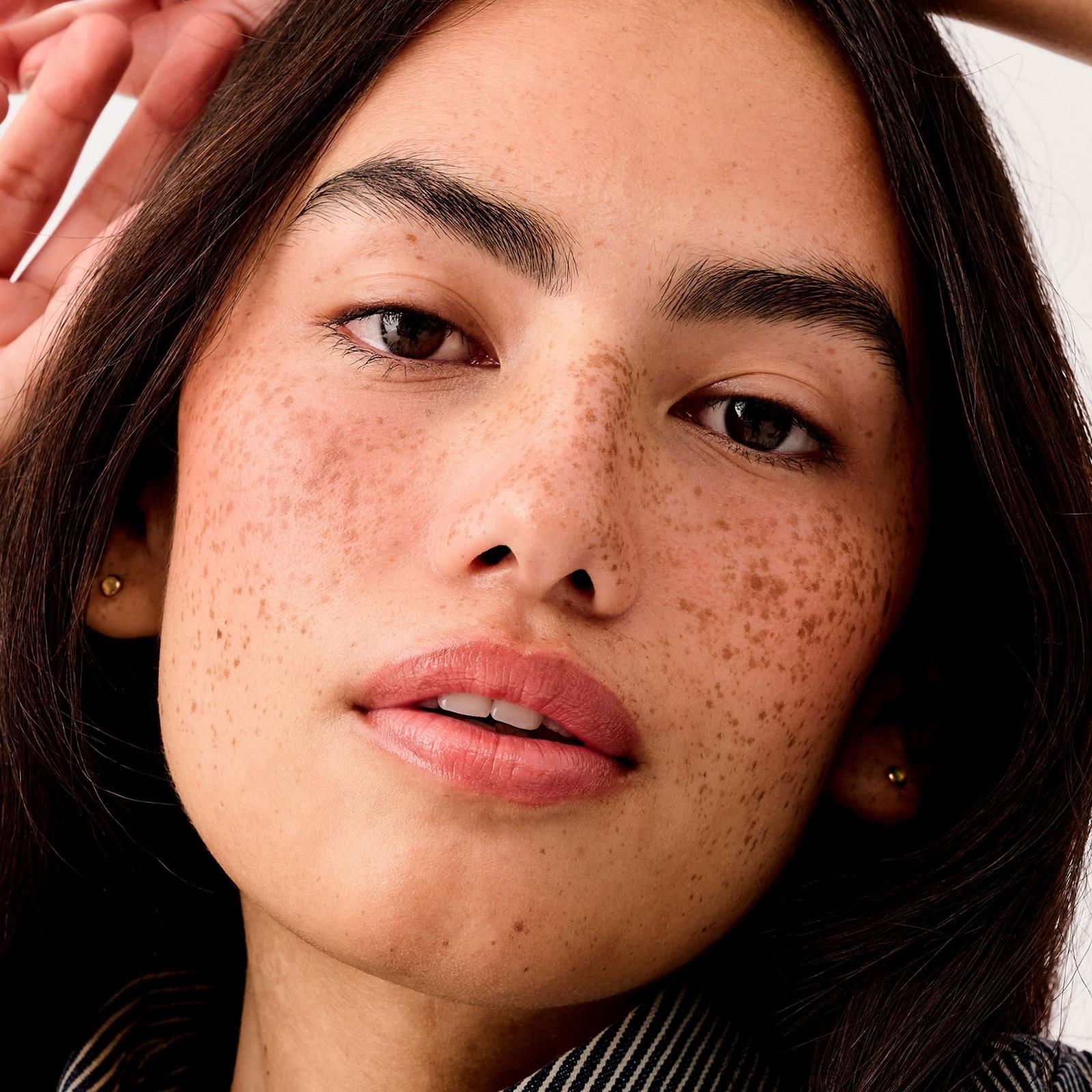 WANDERful World Silky-Soft Powder Blush