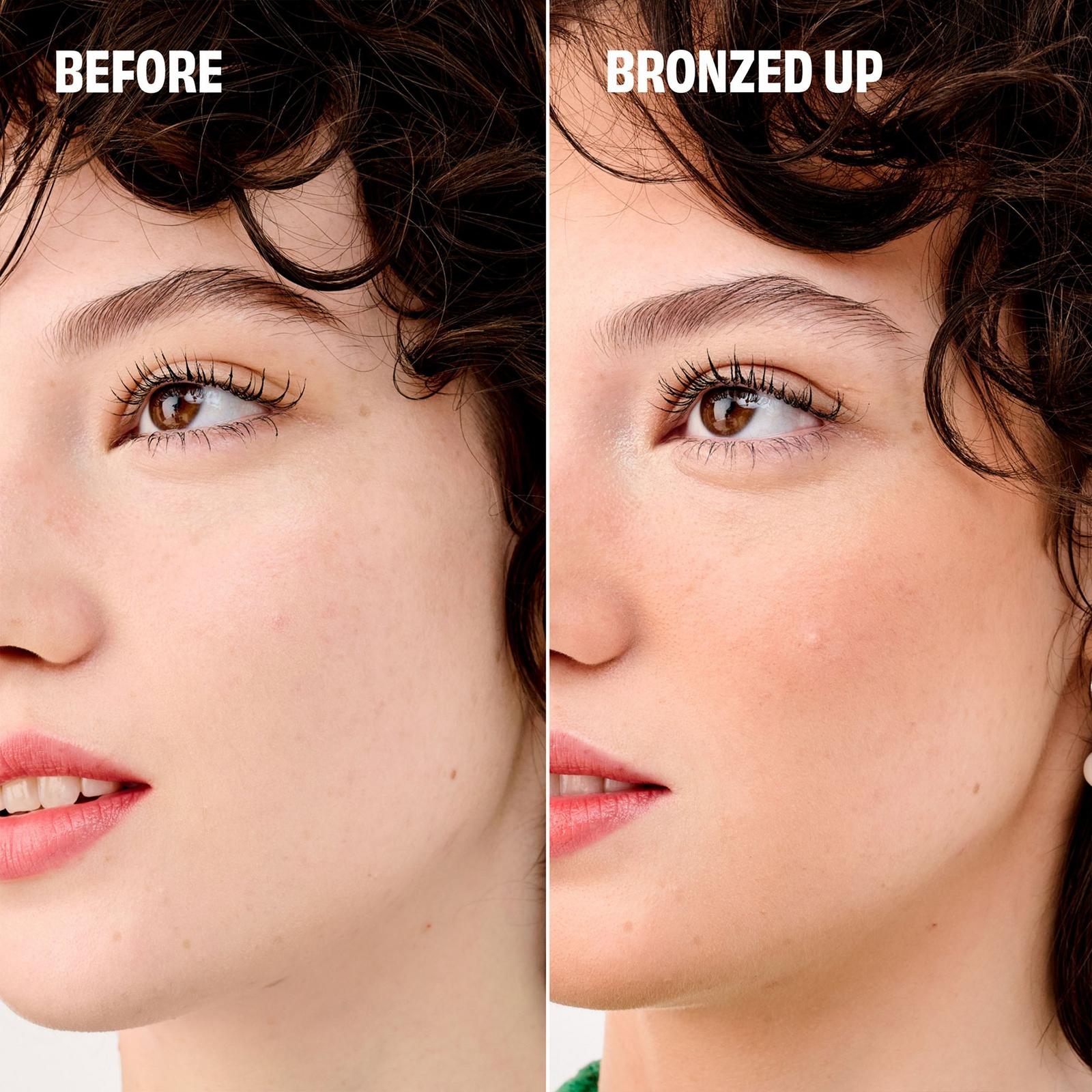 Hoola Matte Powder Bronzer