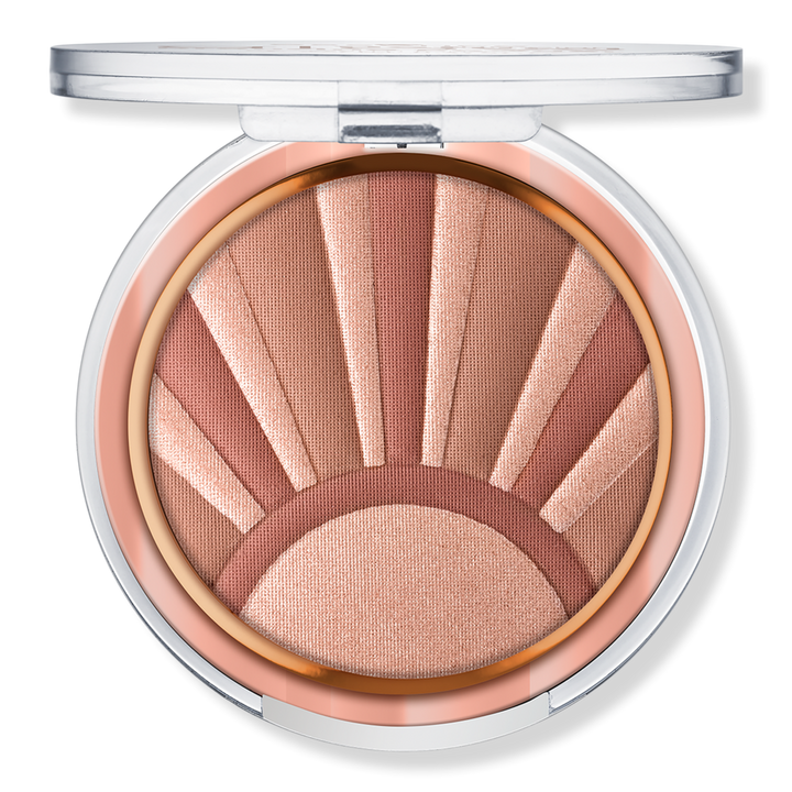 Essence Kissed By The Light Face Illuminator #1
