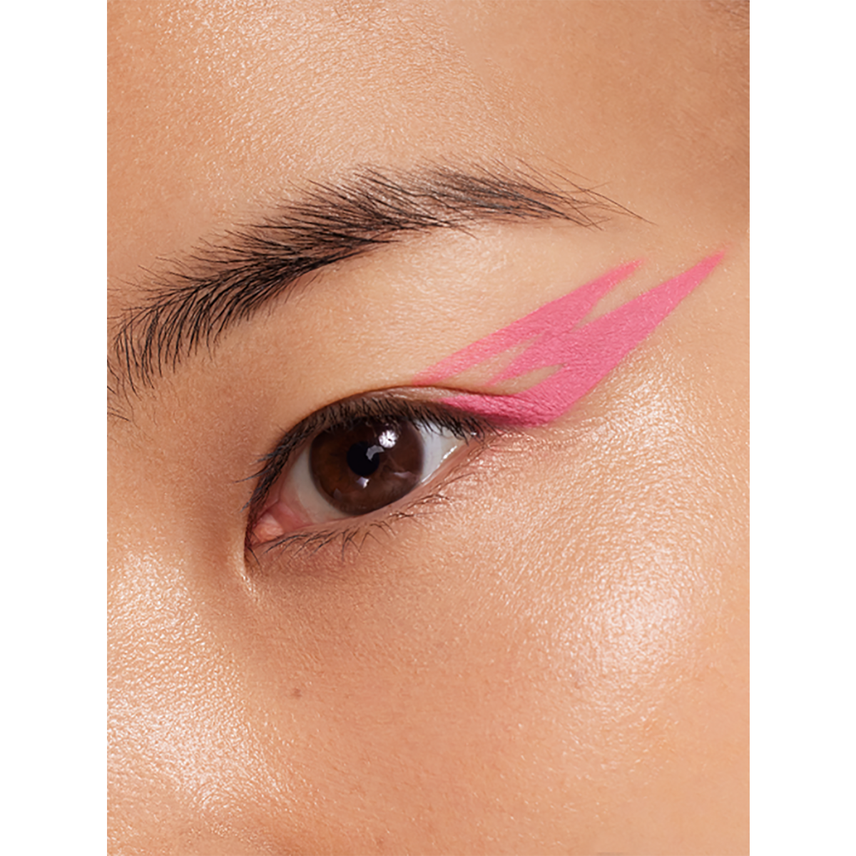 Matte Fluid Eye Paint - La Zona Rosa
