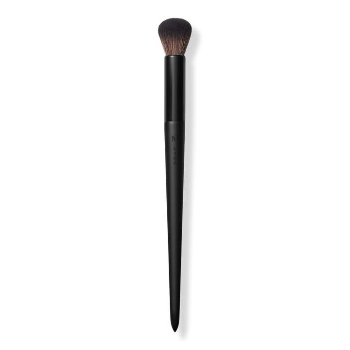 V102 Dense Edged Foundation Brush - Morphe