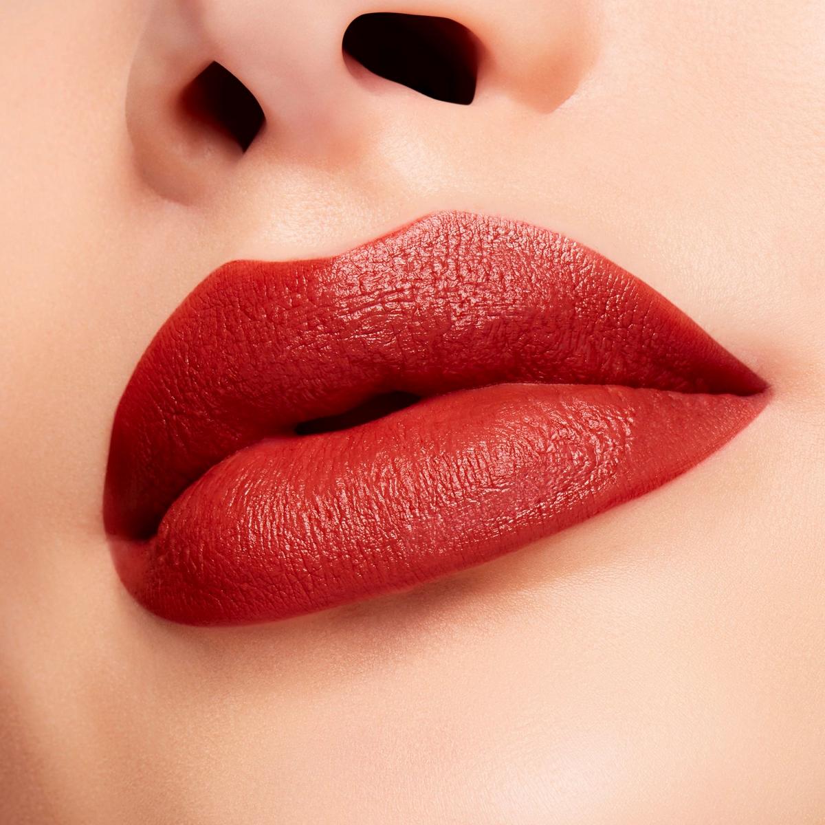 Powder Kiss Velvet Blur Slim Moisturizing Matte Lipstick