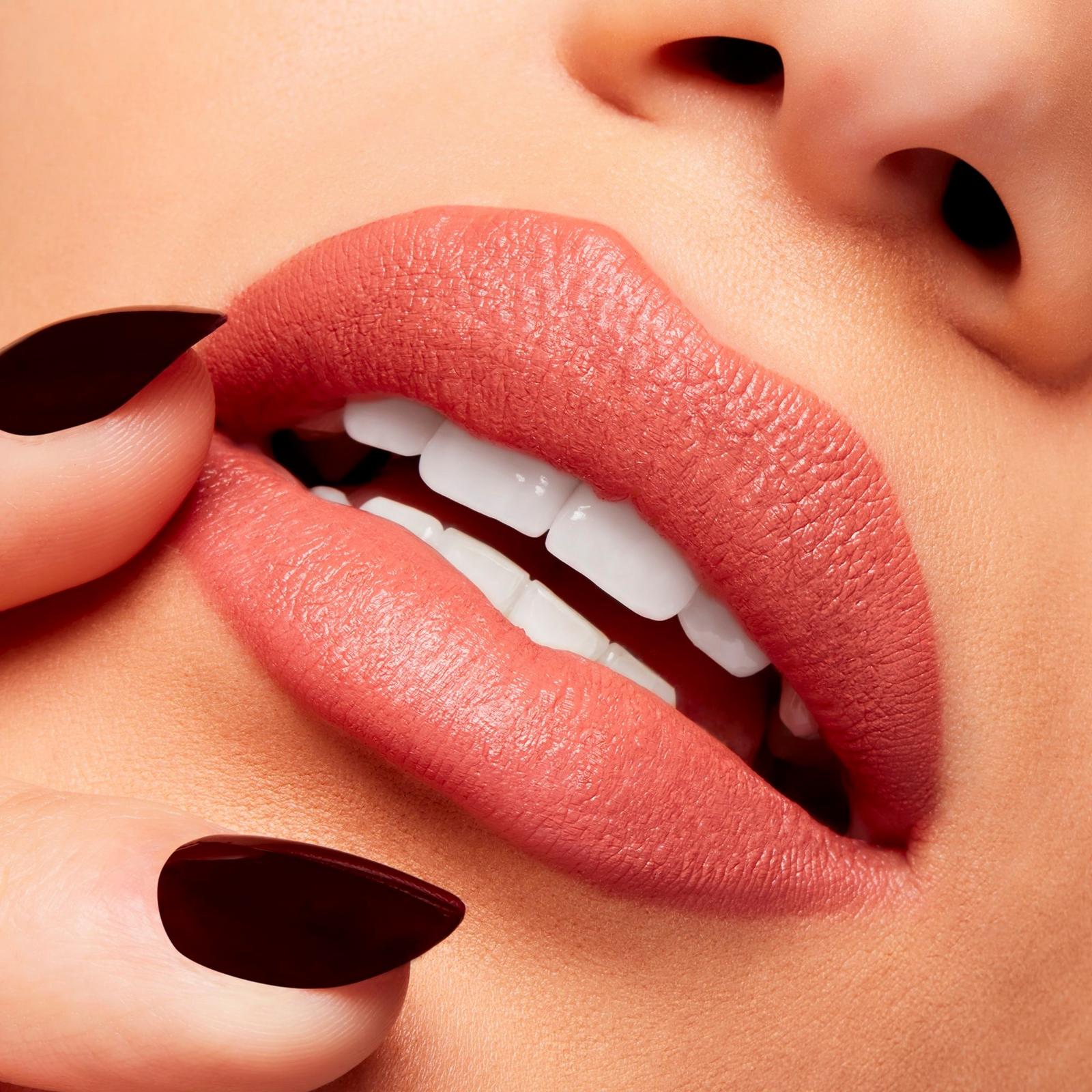 Powder Kiss Velvet Blur Slim Moisturizing Matte Lipstick