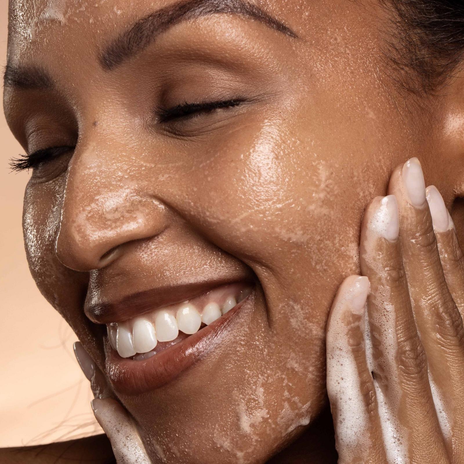 Lycopene + Coconut Extract Gentle Jelly Cleanser