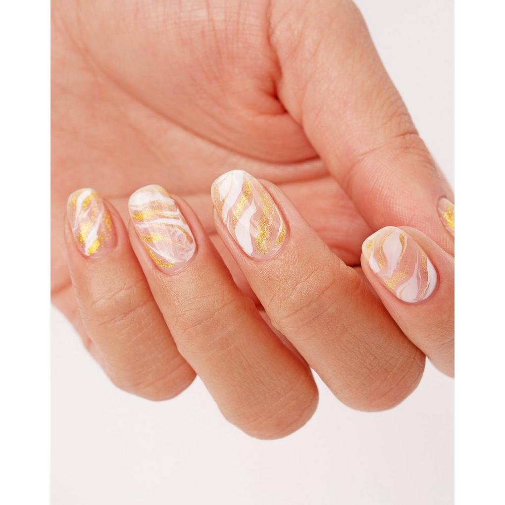Marble effect with blooming gel and gold foil, took hours but I