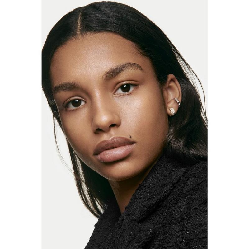 CHANEL - B80 N°1 DE CHANEL Revitalizing Foundation | Ulta Beauty