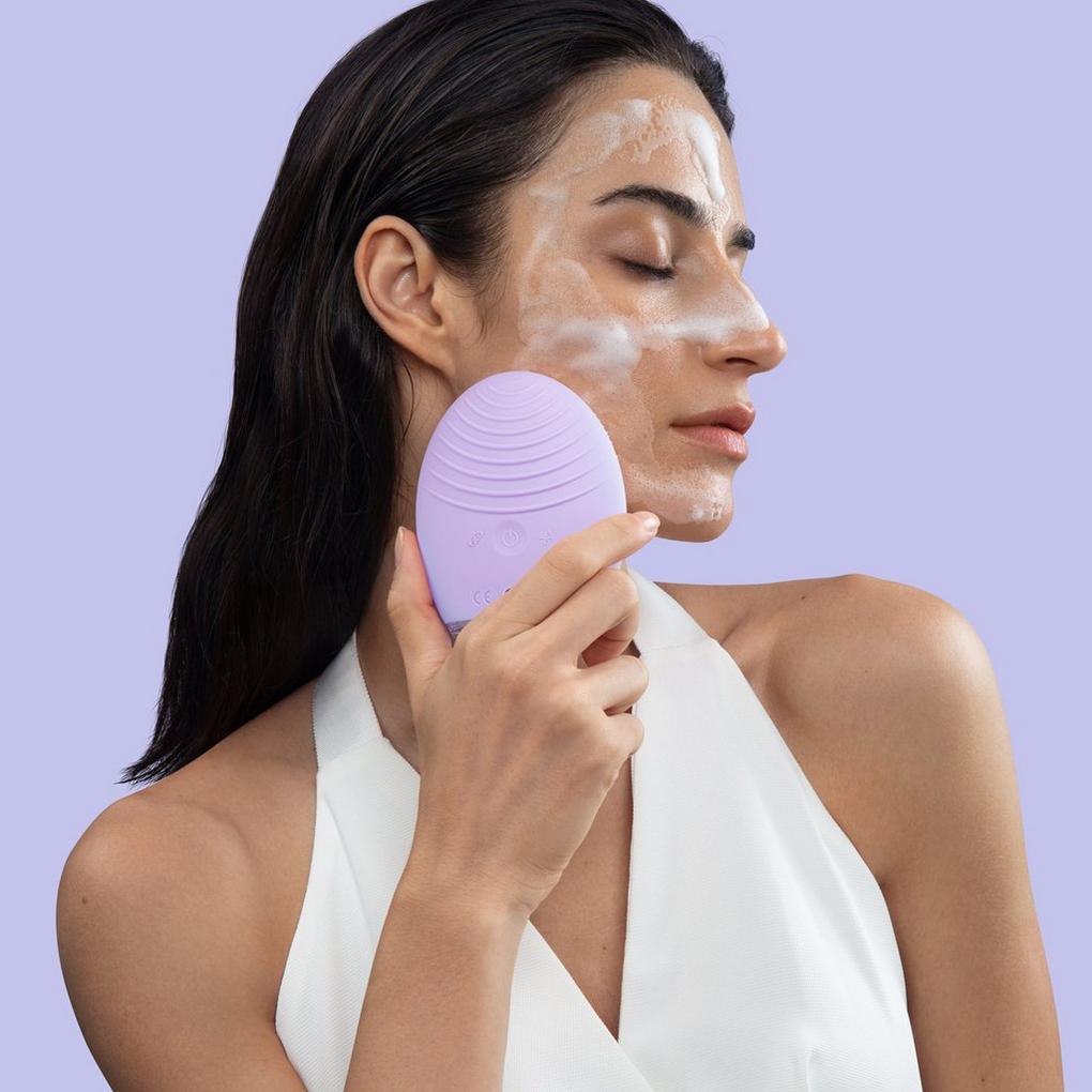 LUNA 4 Smart Facial FOREO Beauty & | - for Skin Cleansing Device Firming Ulta Sensitive