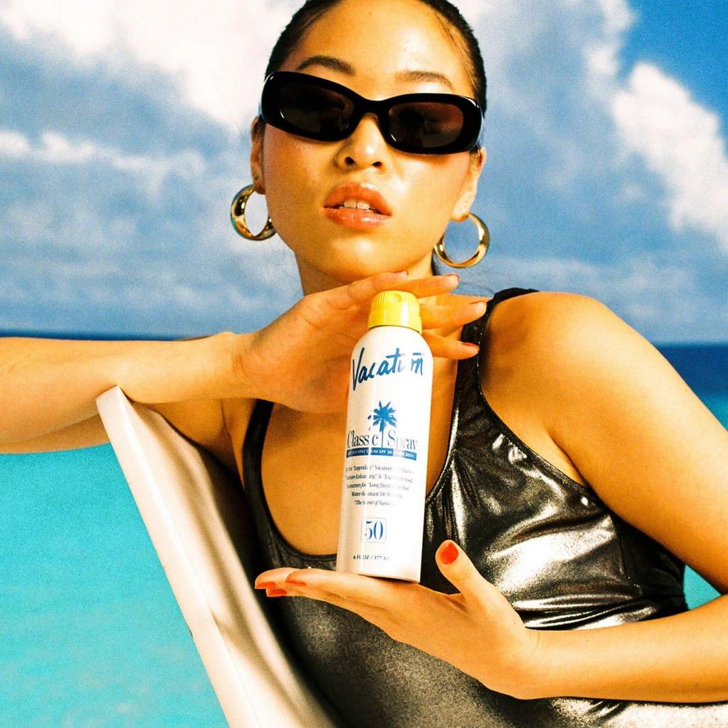 Vacation Classic Spray SPF 50 Sunscreen