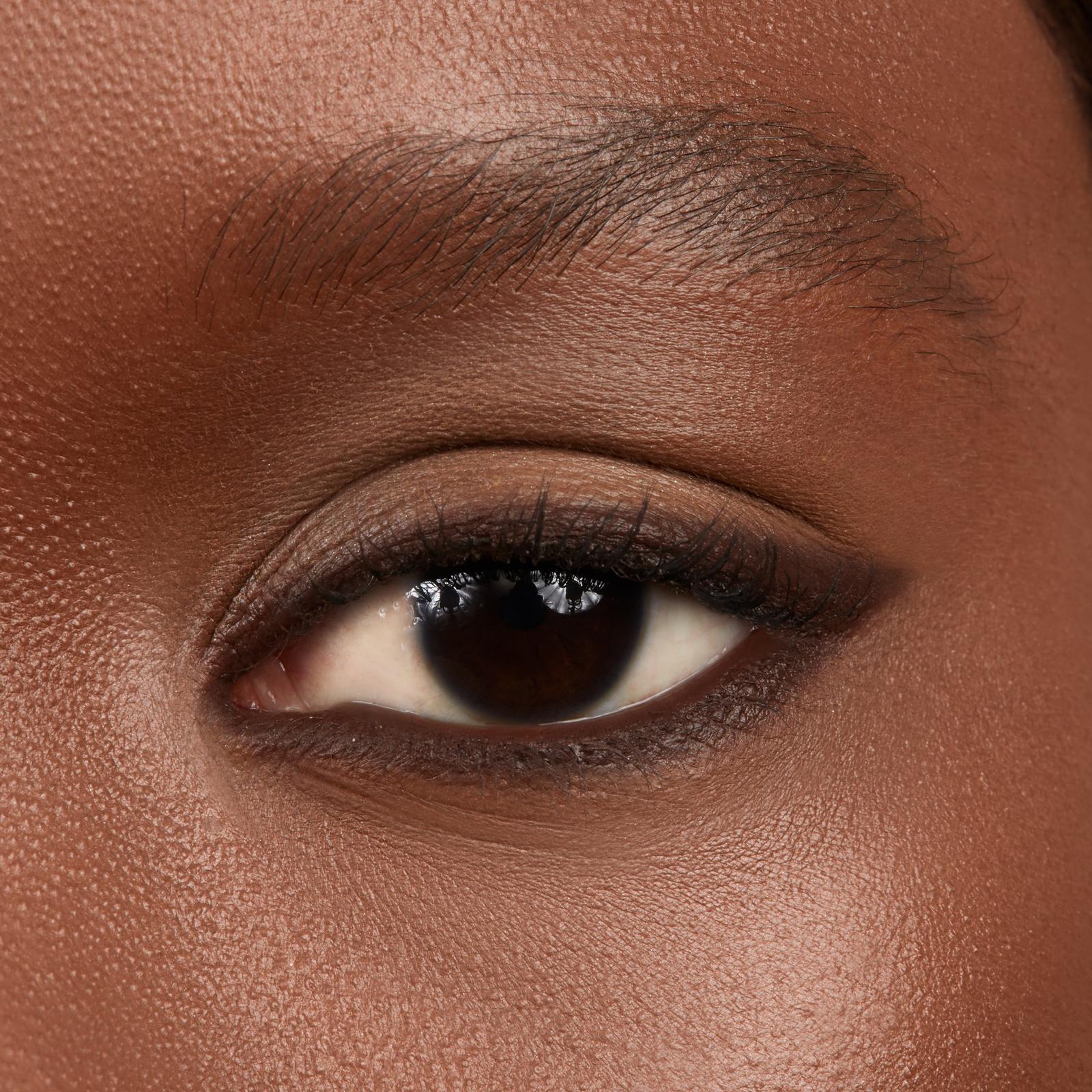 Macro Tech Eyeliner Crayon - Brown