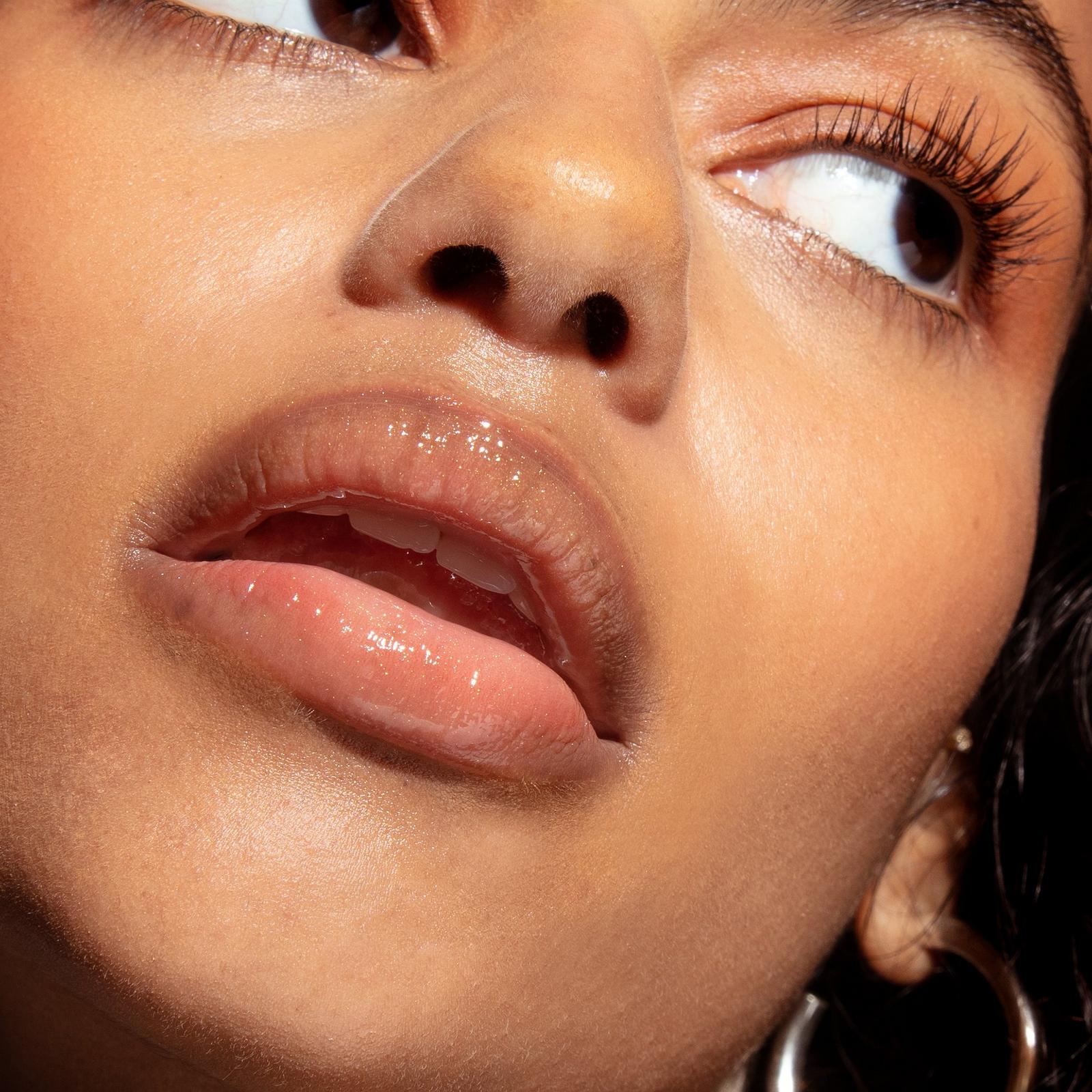 Tinted Glacé Hydrating Lip Oil