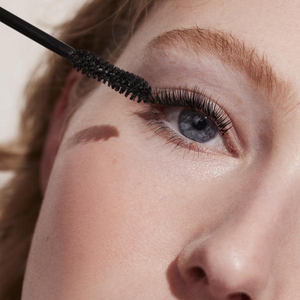 Well People Expressionist Volumizing Mascara #6