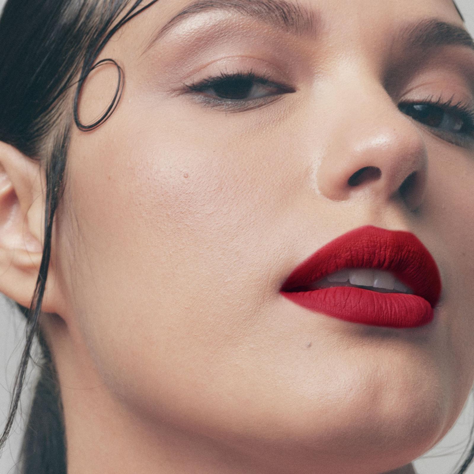 Icon Velvet Liquid Lipstick