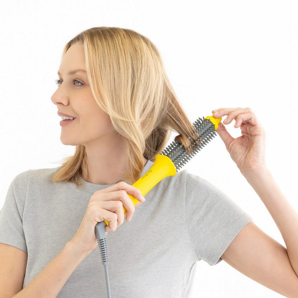 Curl hair hotsell with round brush