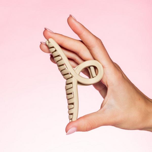 GIMME beauty Fine Hair - Black & Tan Claw Clips #2