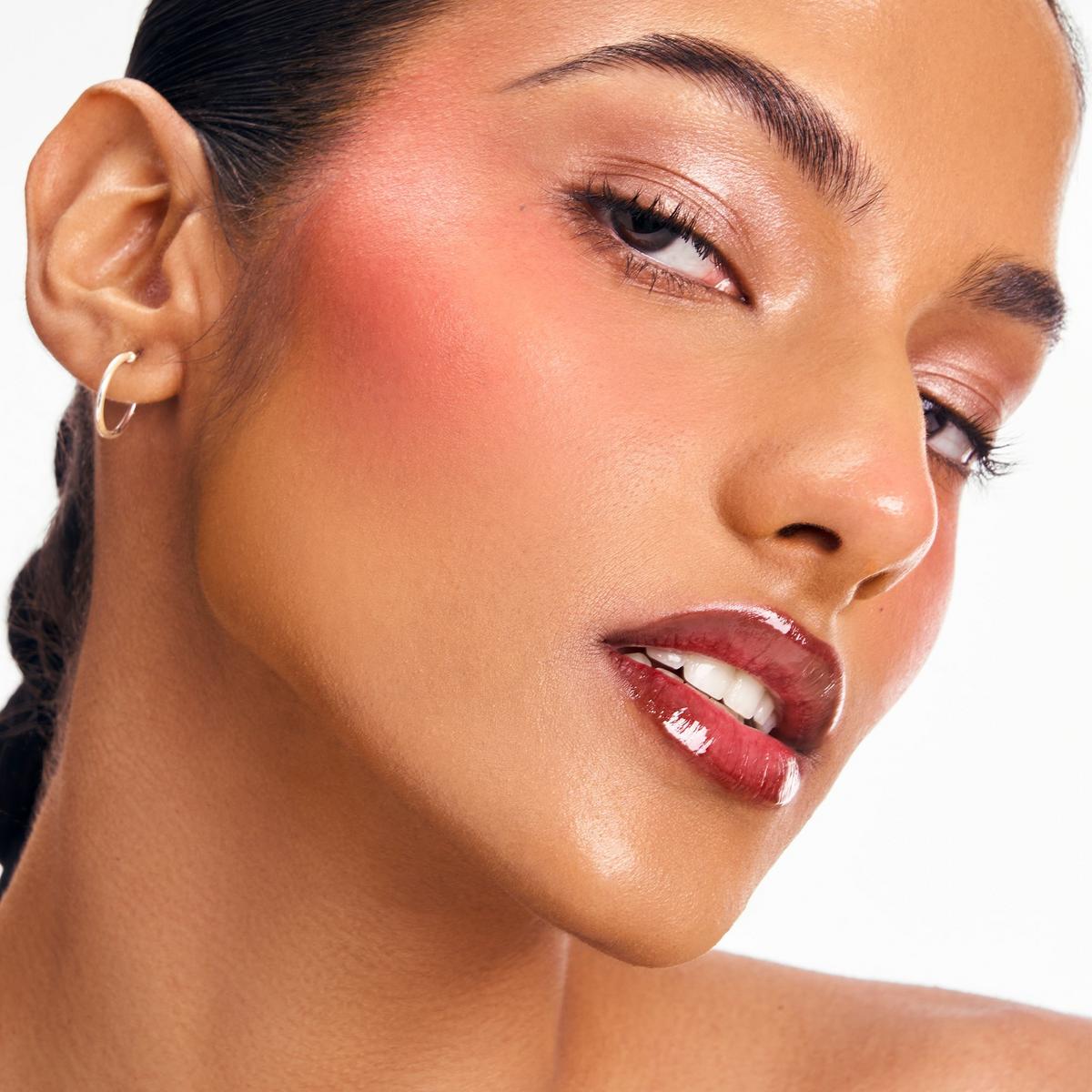 Lip Liner STAY-N Peel Off Tattoo