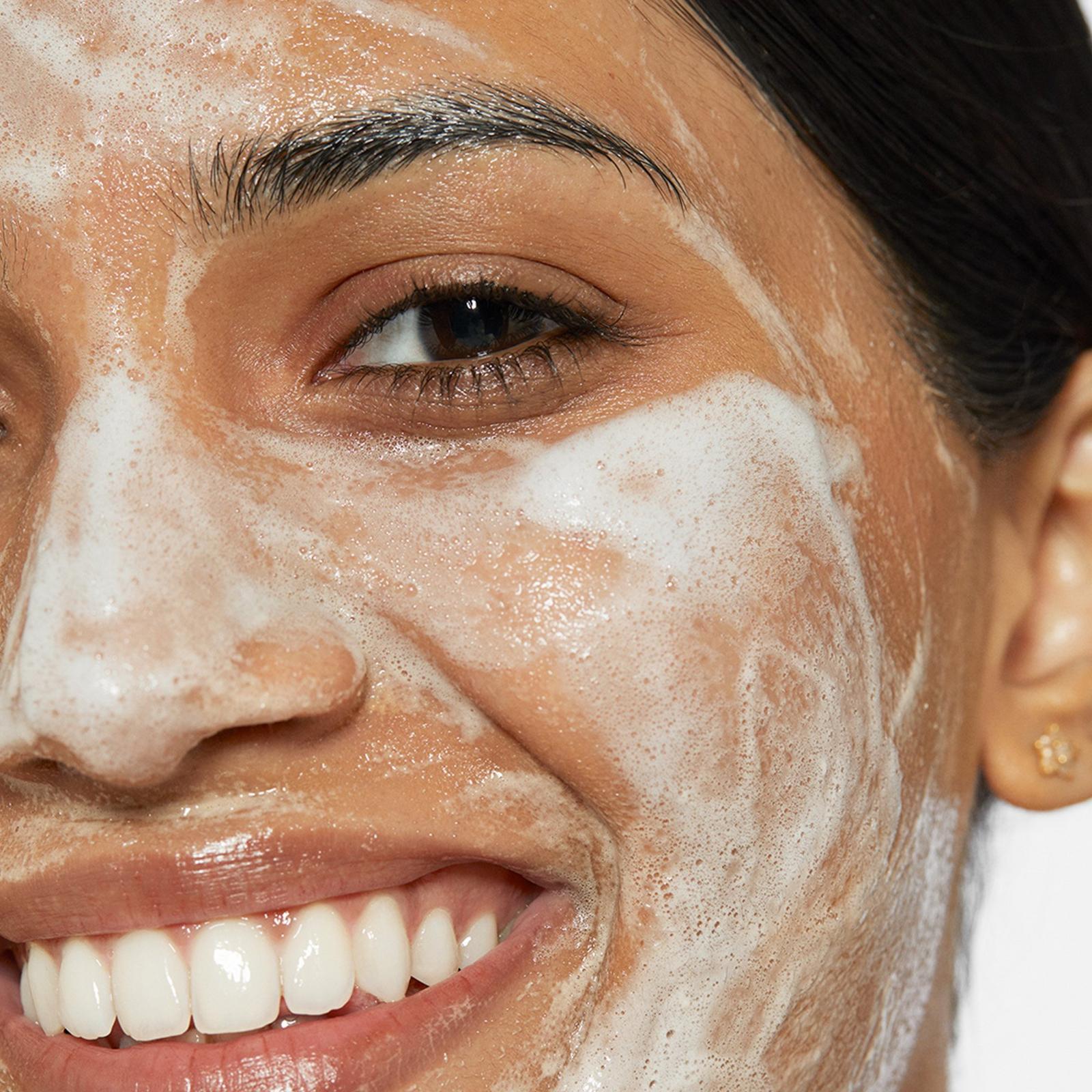 Oil to Foam Total Cleanser