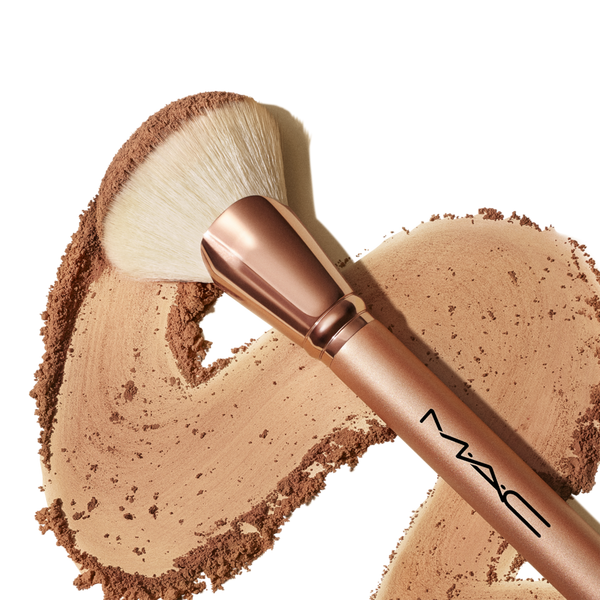 MAC 143S Bronzer Fan Makeup Brush #5