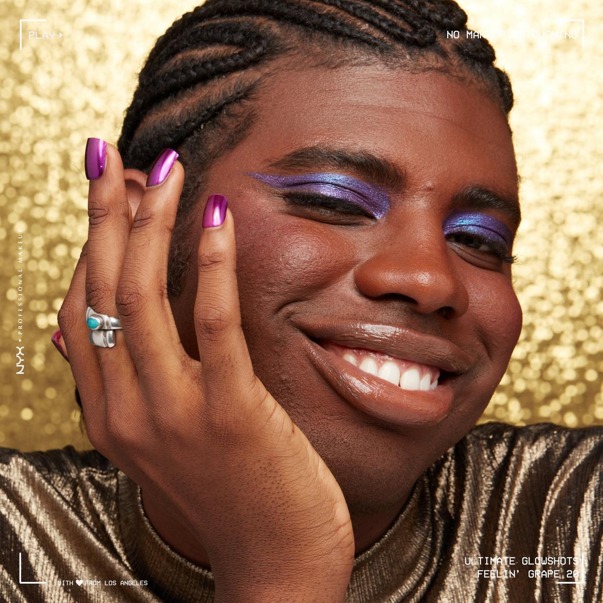 Ultimate Glow Shots Vitamin C Infused Liquid Eyeshadow - Feelin' Grape
