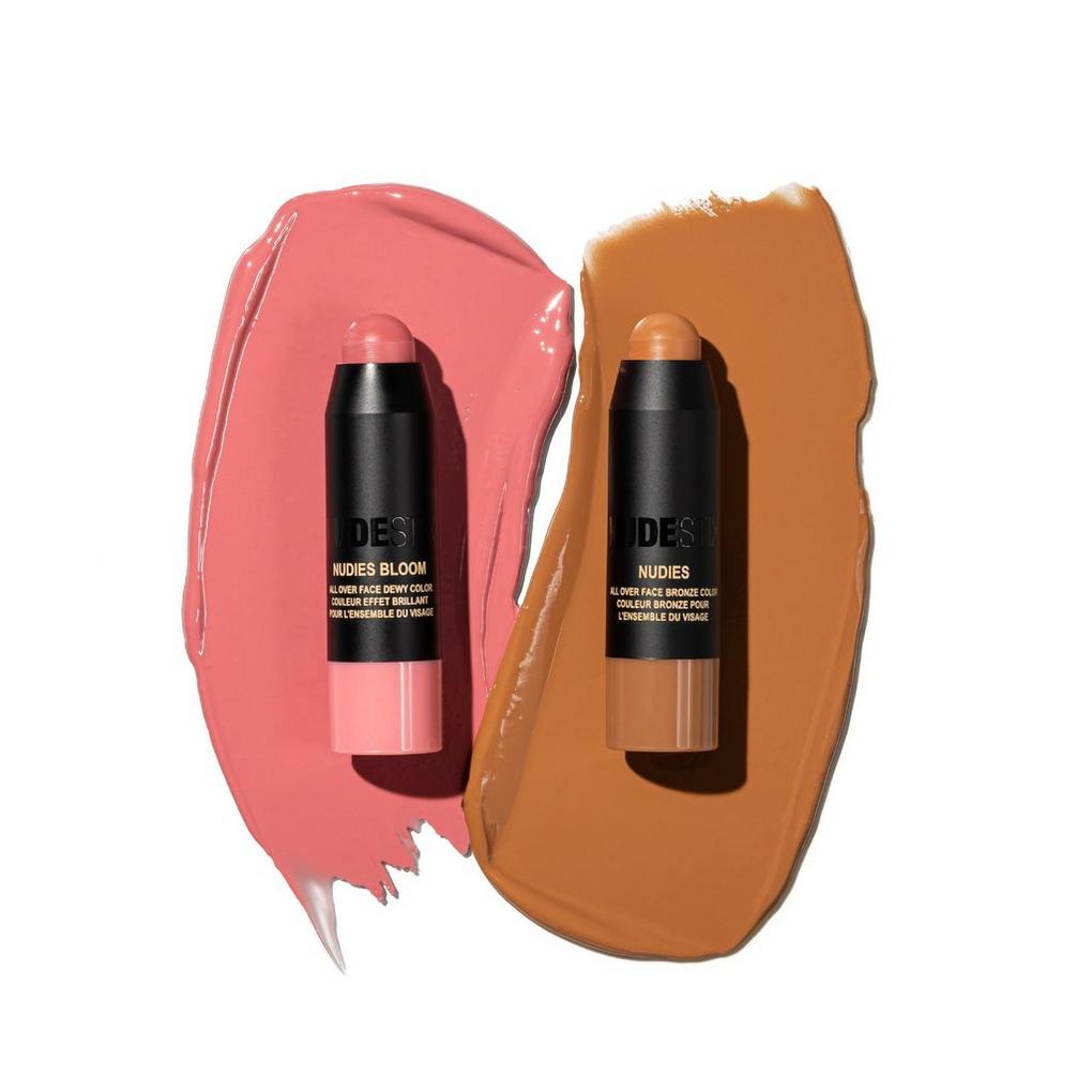 Bronze Fashion Lip Gloss With Blush & - Canvas Print