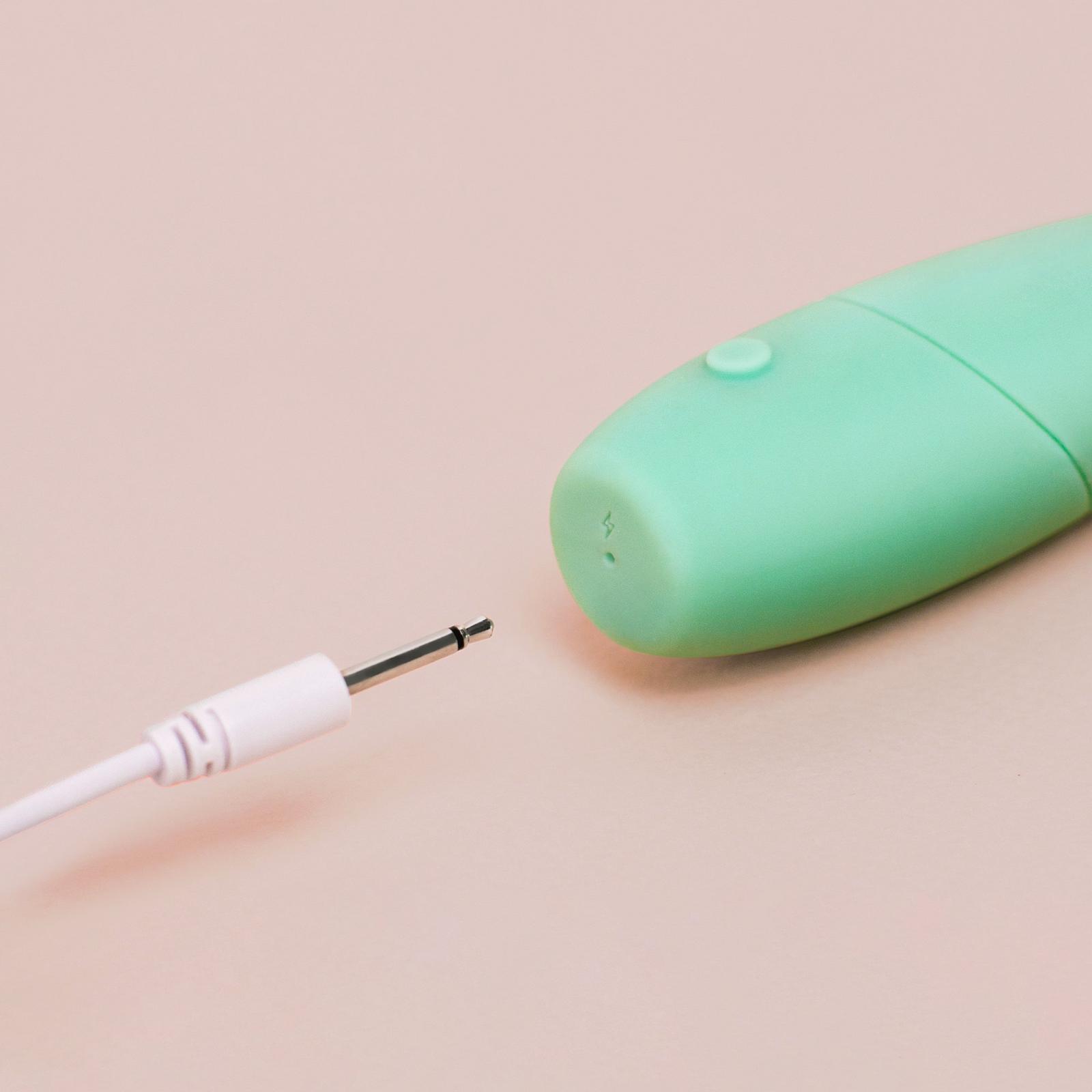 The Whisperer Lipstick Vibrator