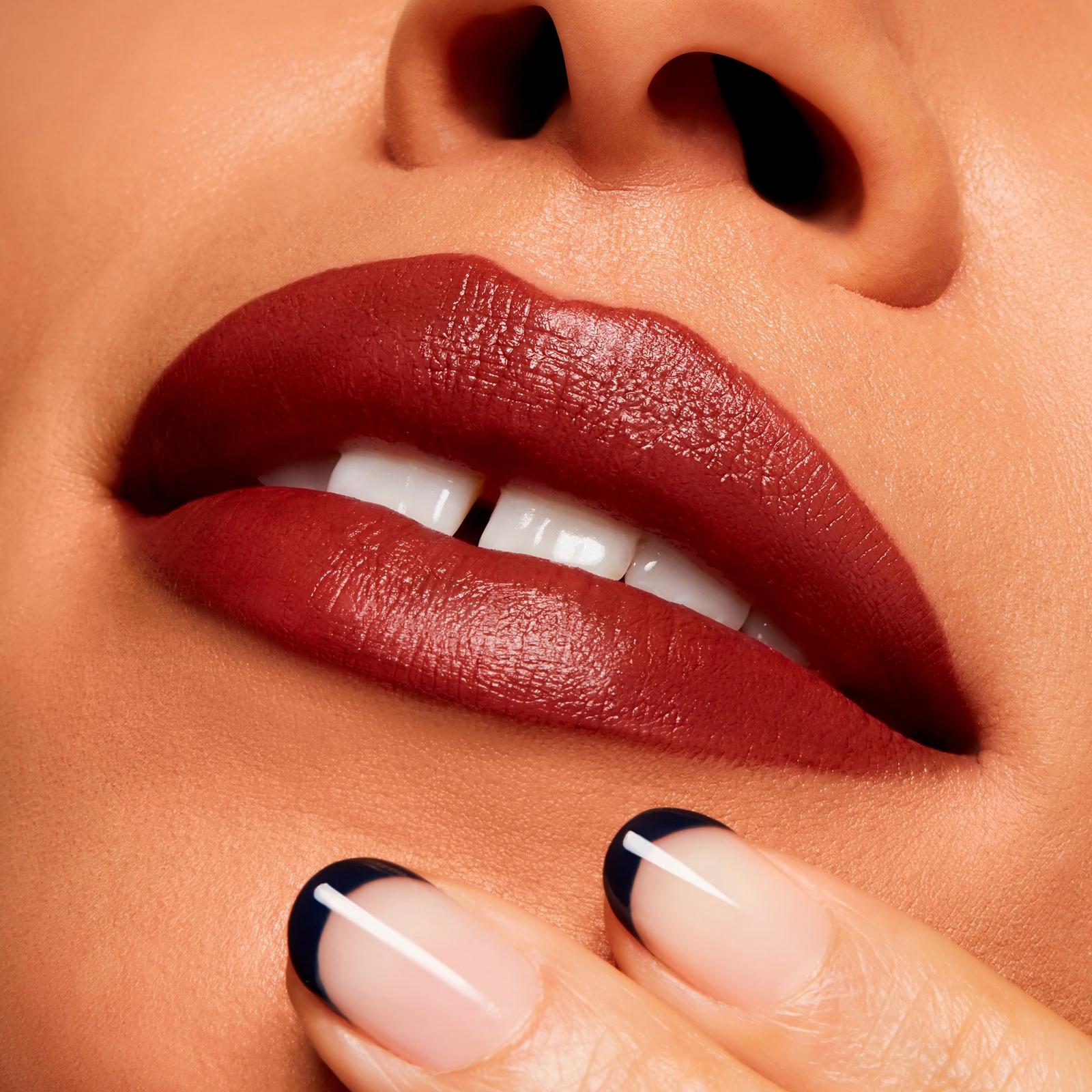 Powder Kiss Velvet Blur Slim Moisturizing Matte Lipstick