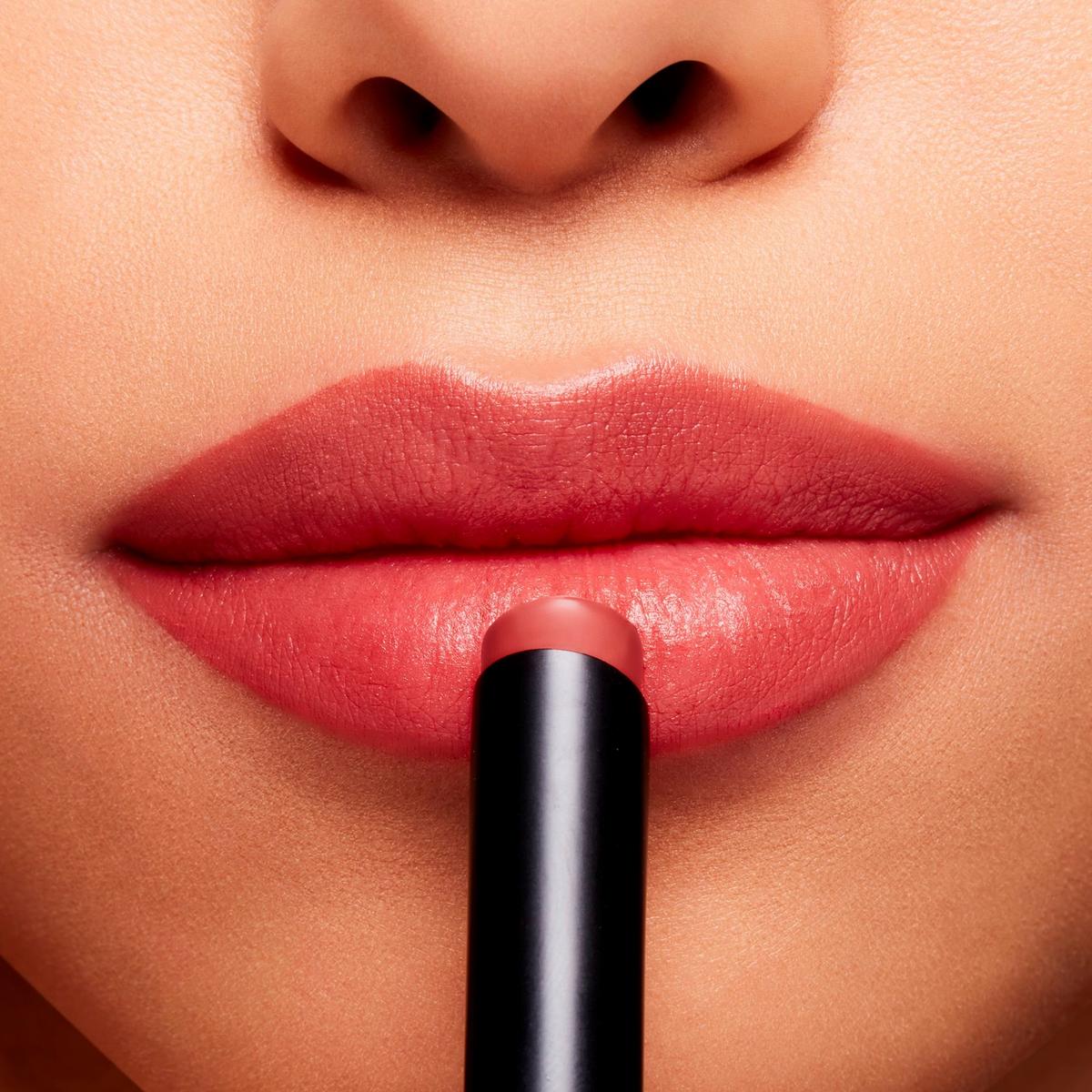 Powder Kiss Velvet Blur Slim Moisturizing Matte Lipstick