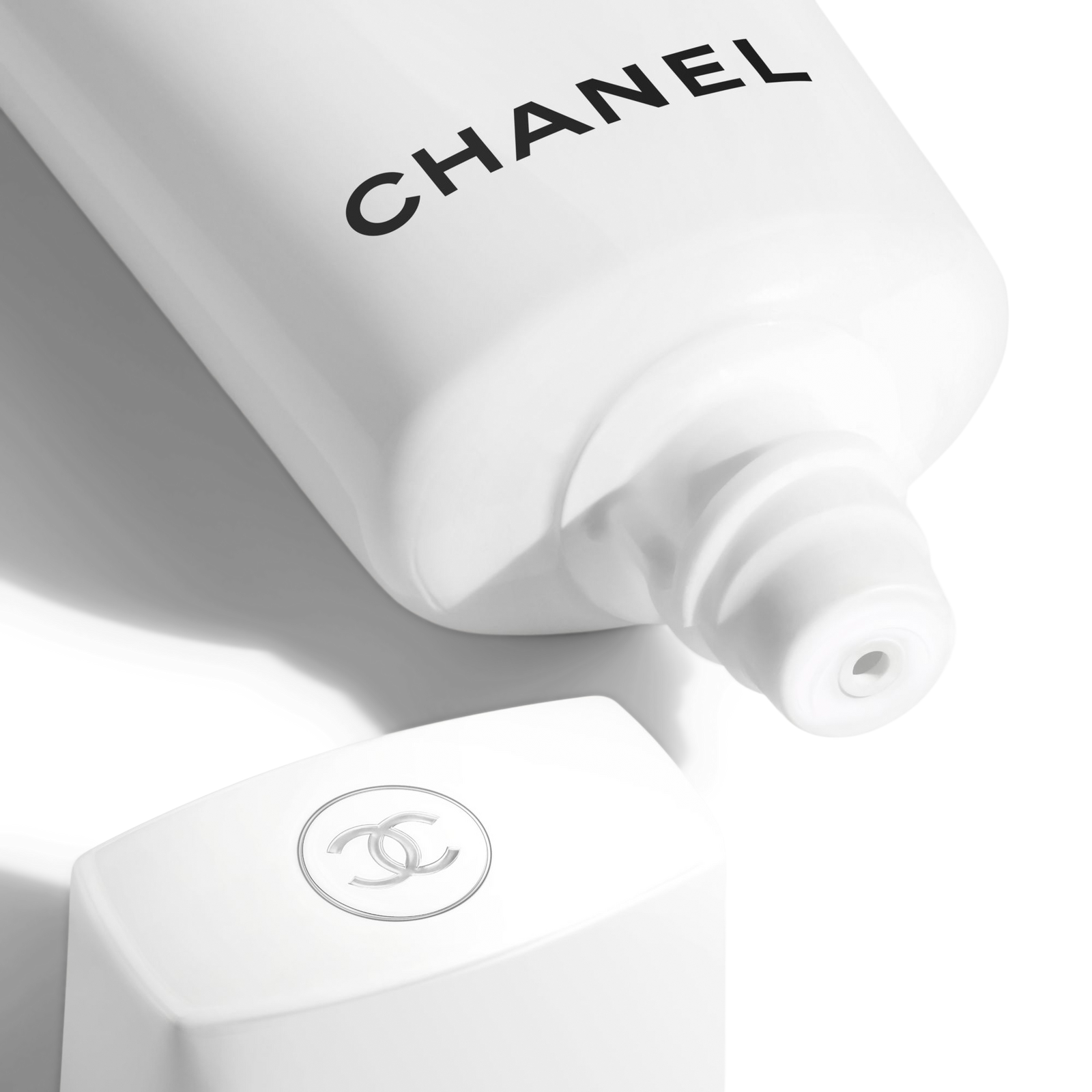 CHANEL - UV ESSENTIEL Complete UV Protection Sunscreen CHANEL - UV ESSENTIEL Complete UV Protection Sunscreen
