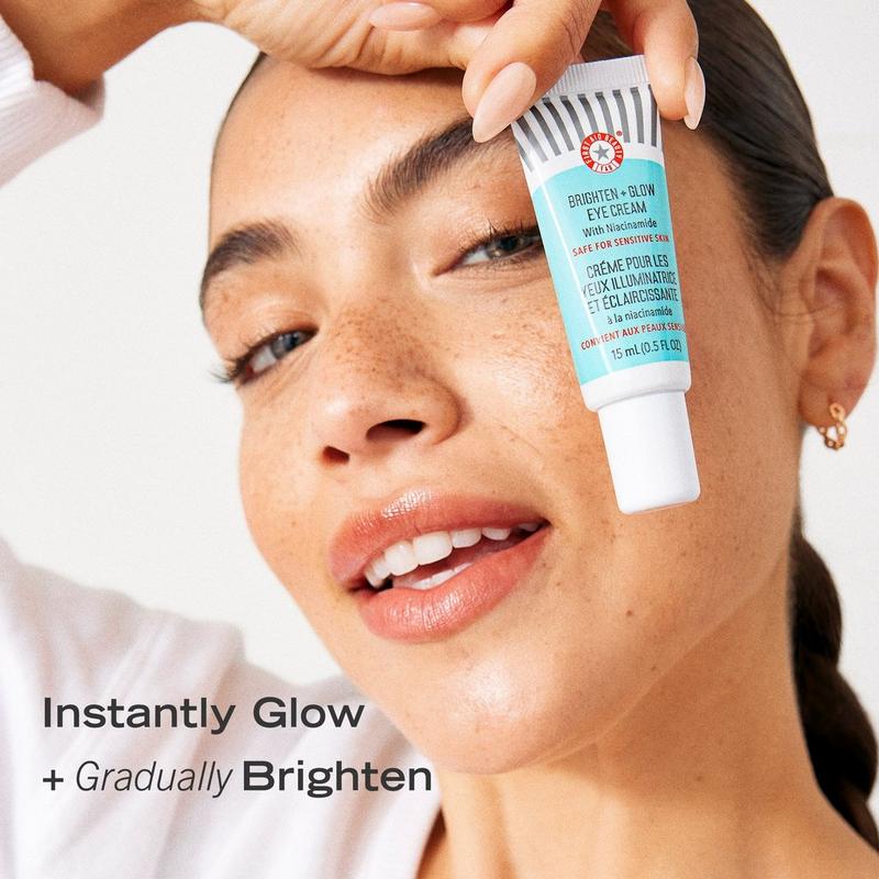 First Aid Beauty - Brighten + Glow Eye Cream with Niacinamide