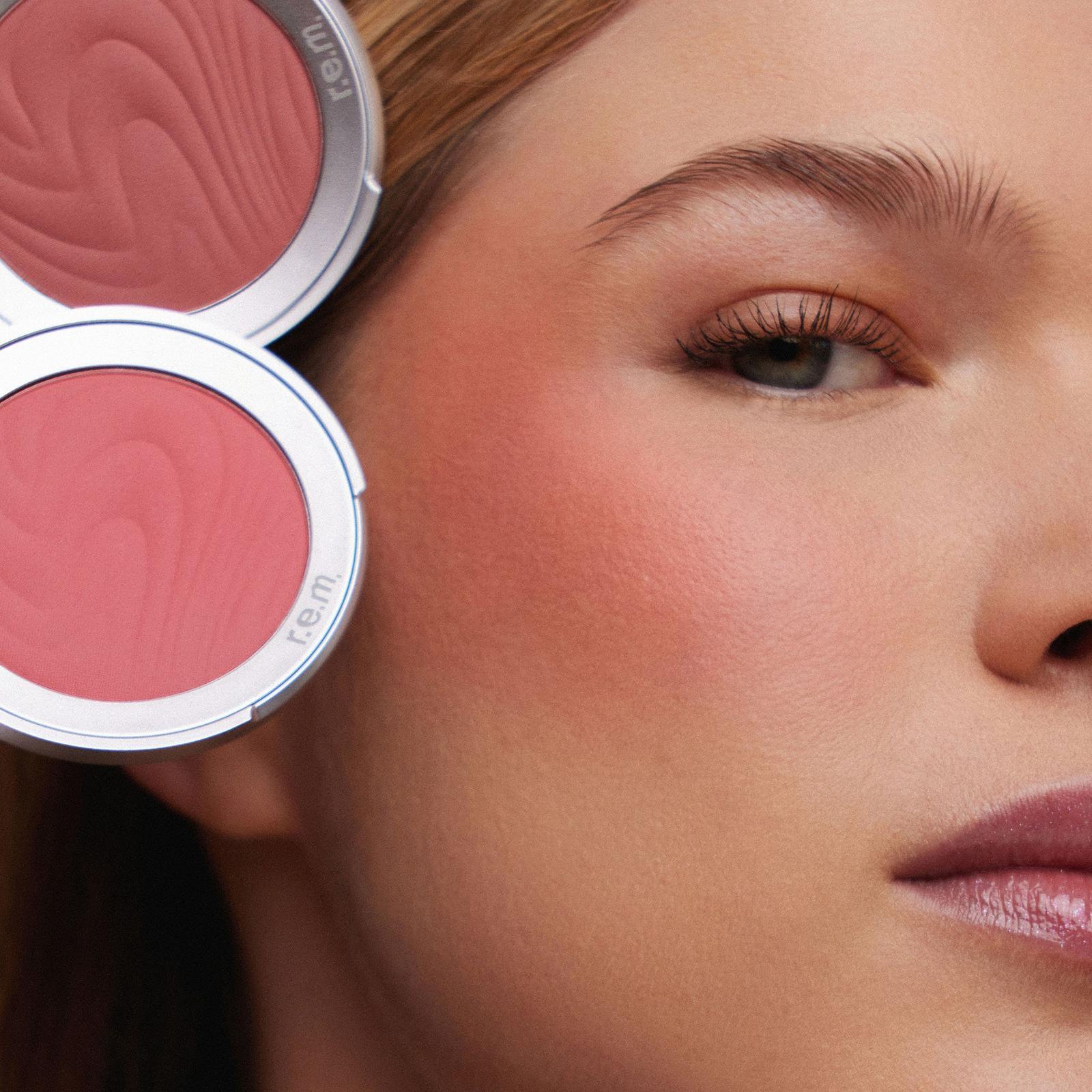 Hypernova Satin Matte Blush