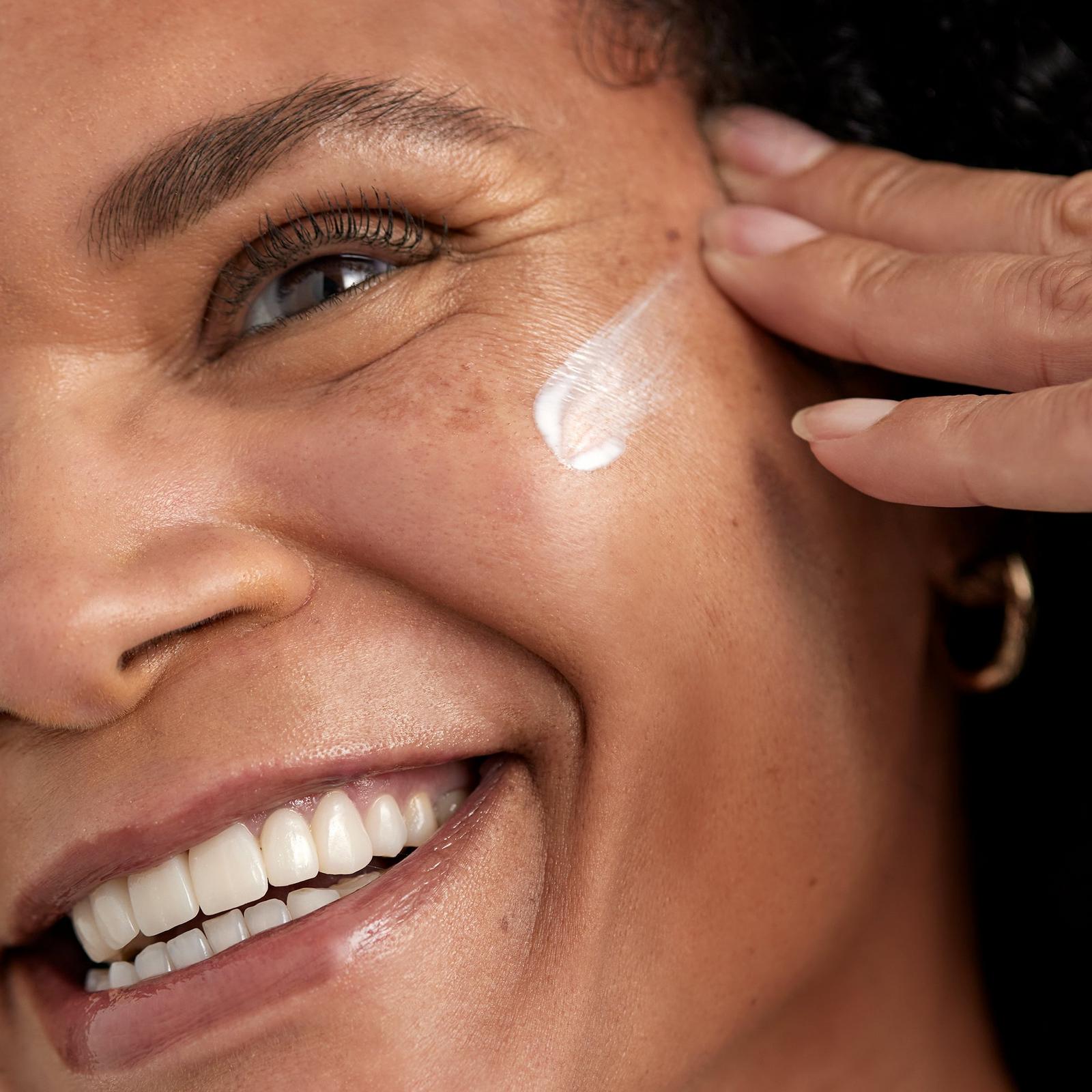 Bright Reveal Broad Spectrum SPF 50 Daily UV