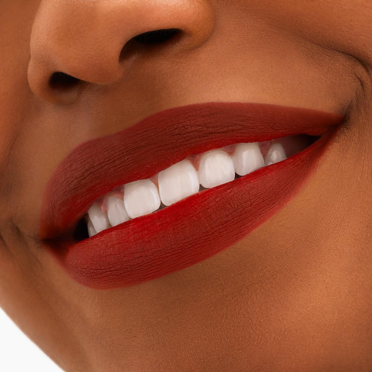 Locked Kiss 24HR Lipstick