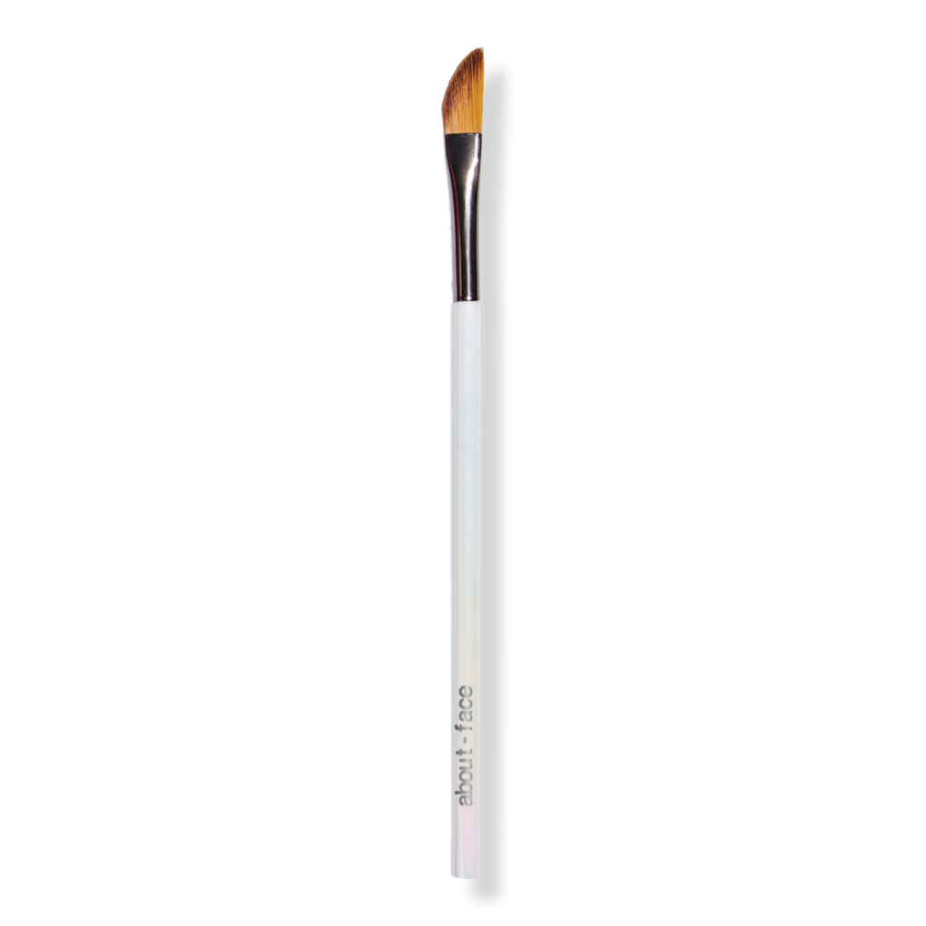 About-Face Angled Wing Tip Liner Brush