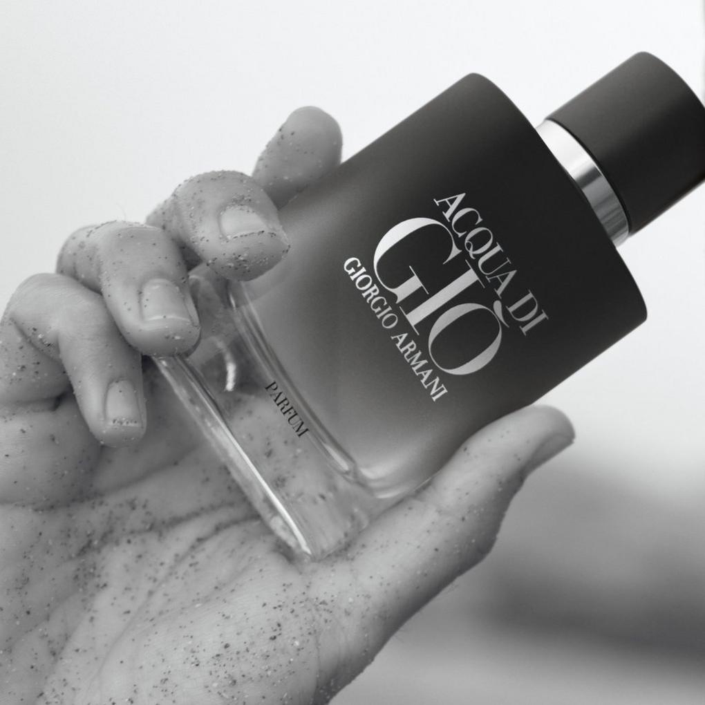 Gio black outlet cologne