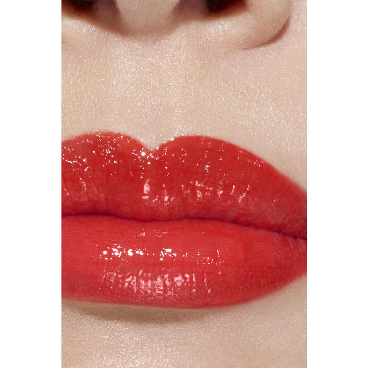 ROUGE COCO FLASH Hydrating Vibrant Shine Lip Colour - 60 BEAT