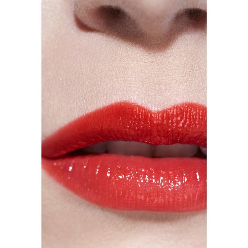 CHANEL - 60 Beat ROUGE COCO FLASH Hydrating Vibrant Shine Lip