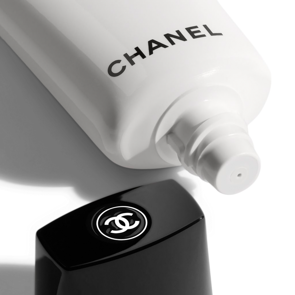 NEW CHANEL LA BASE ILLUMINATRICE PRIMER  SPECIAL CHANEL GIFT GIVEAWAY! 