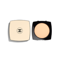 CHANEL LES BEIGESプレストパウダー B20 ギフトboxリボン付 CHANEL LES BEIGESプレストパウダー B20 ギフトboxリボン付