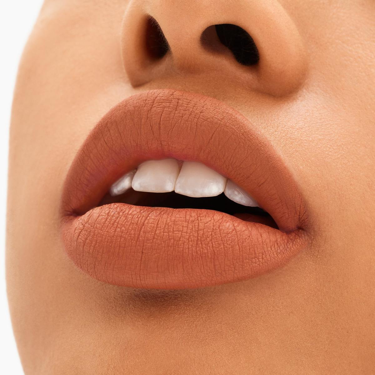 Locked Kiss 24HR Lipstick