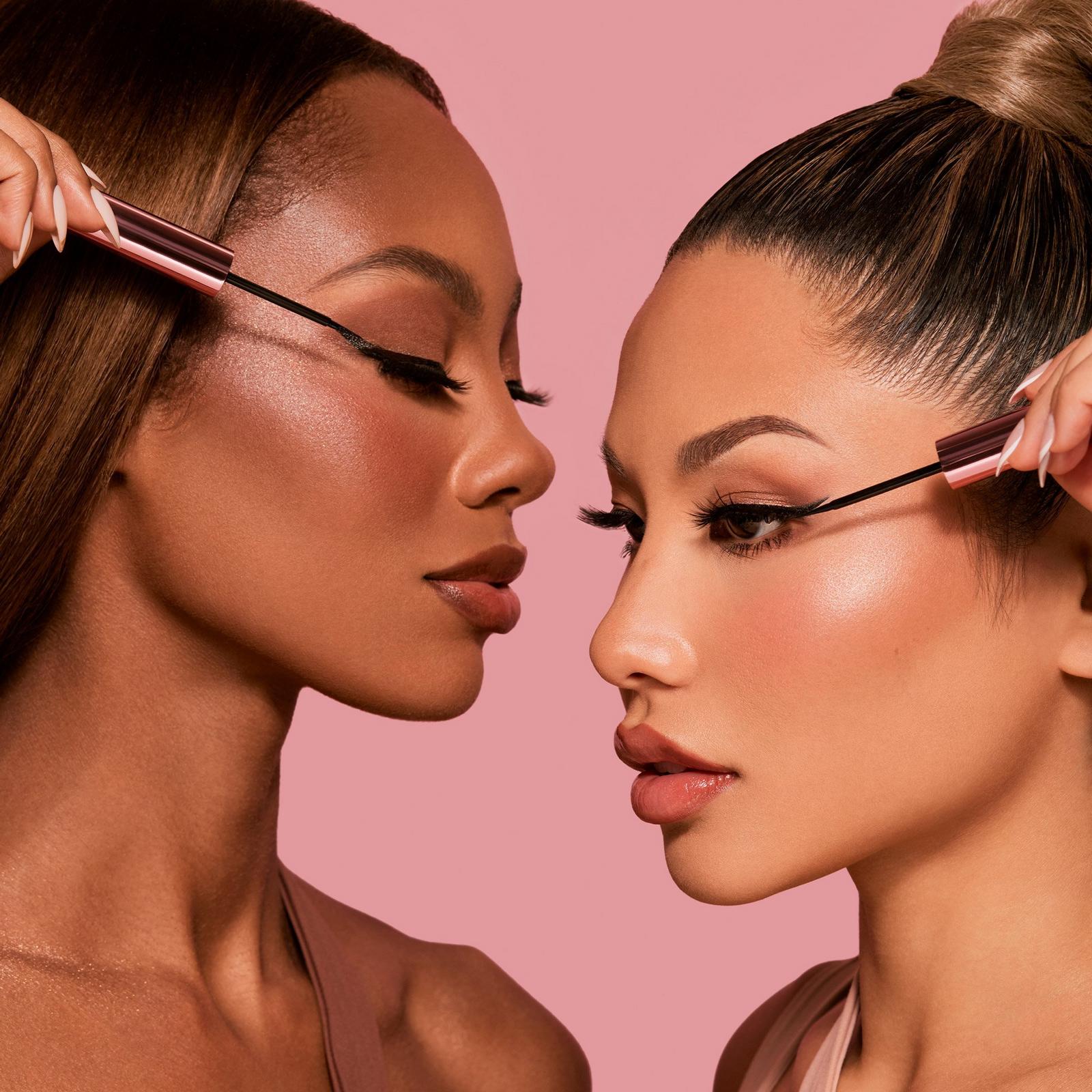 Magnetic Liquid Eyeliner