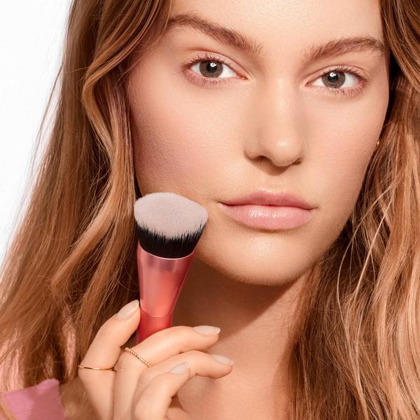 Real Techniques Glow Round Base Makeup Blending Brush #6